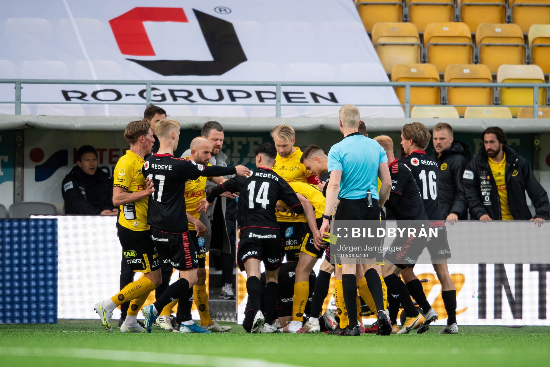 Irriterat mellan spelarna