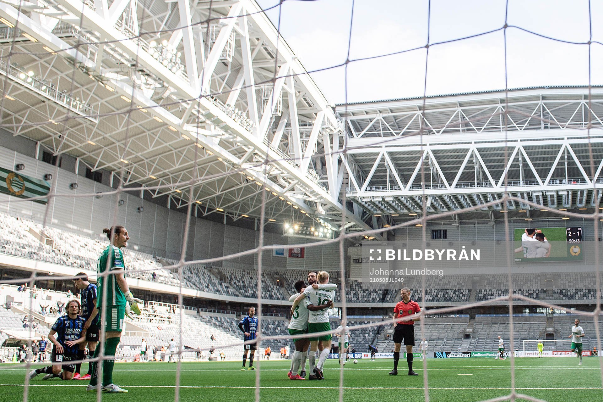 Hammarbys spelare jublar