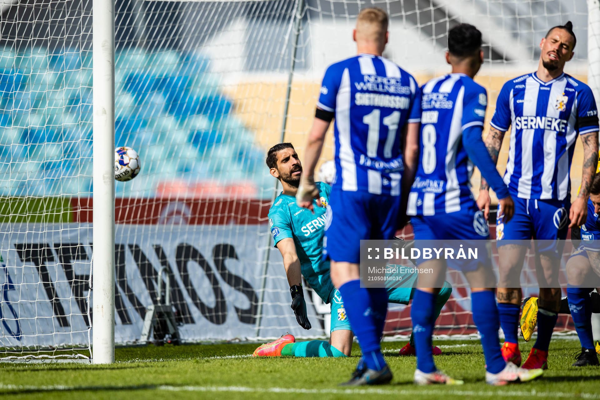 IFK Göteborgs målvakt Giannis Anestis deppar