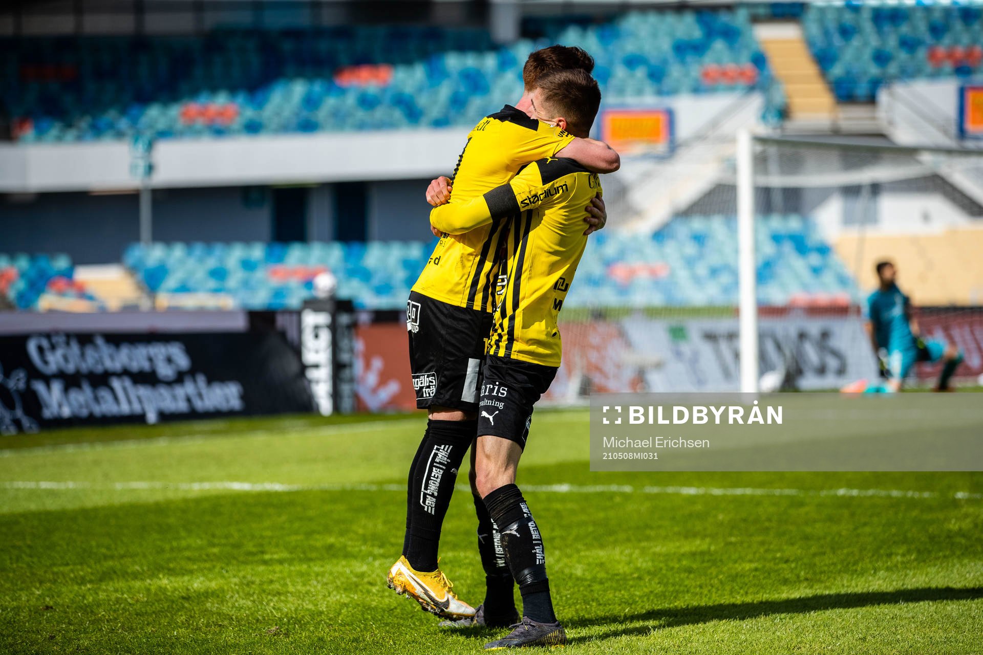 Häckens Tobias Heintz jublar