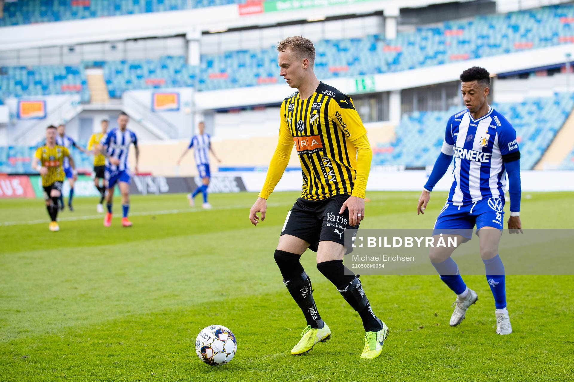 Häckens Gustav Berggren och IFK Göteborgs Tobias Sana