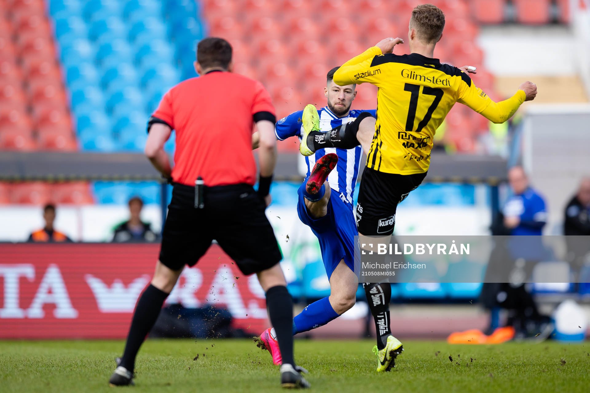 IFK Göteborgs Kevin Yakob och Häckens Gustav Berggren