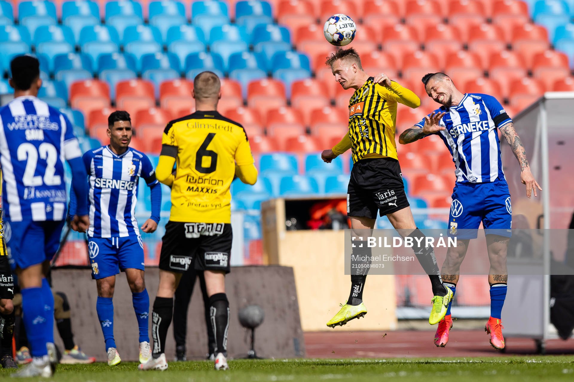 Häckens Gustav Berggren och IFK Göteborgs Marek Hamsik