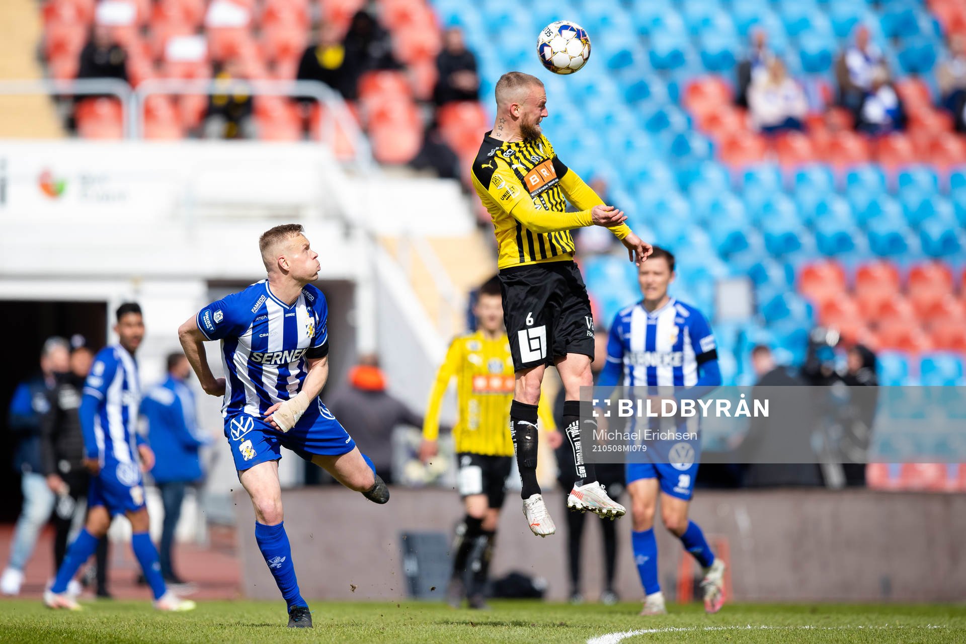 IFK Göteborgs Kolbeinn Sigthorsson och Häckens Alexander