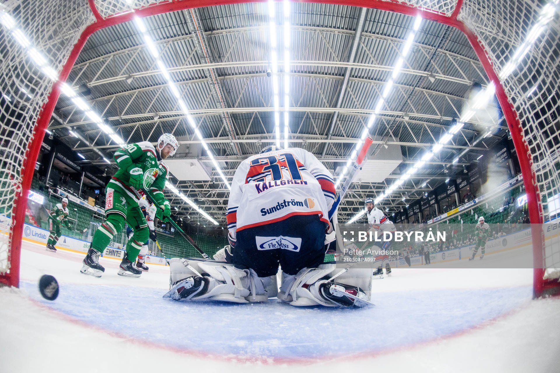 Växjös målvakt Erik Källgren släpper in 2-1 av Rögles