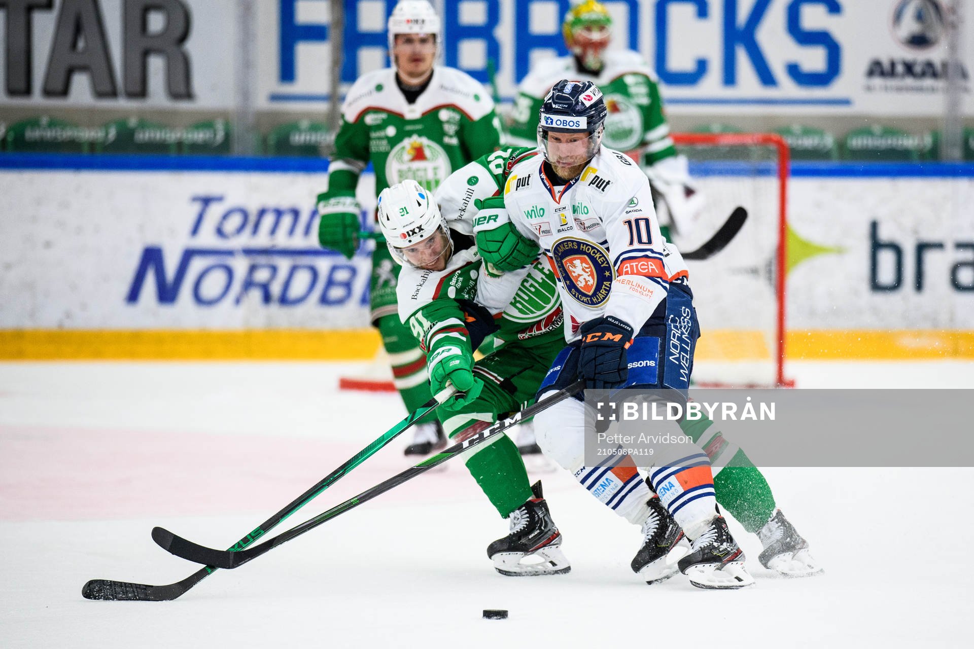 Rögles Adam Tambellini och Växjös Richard Gynge