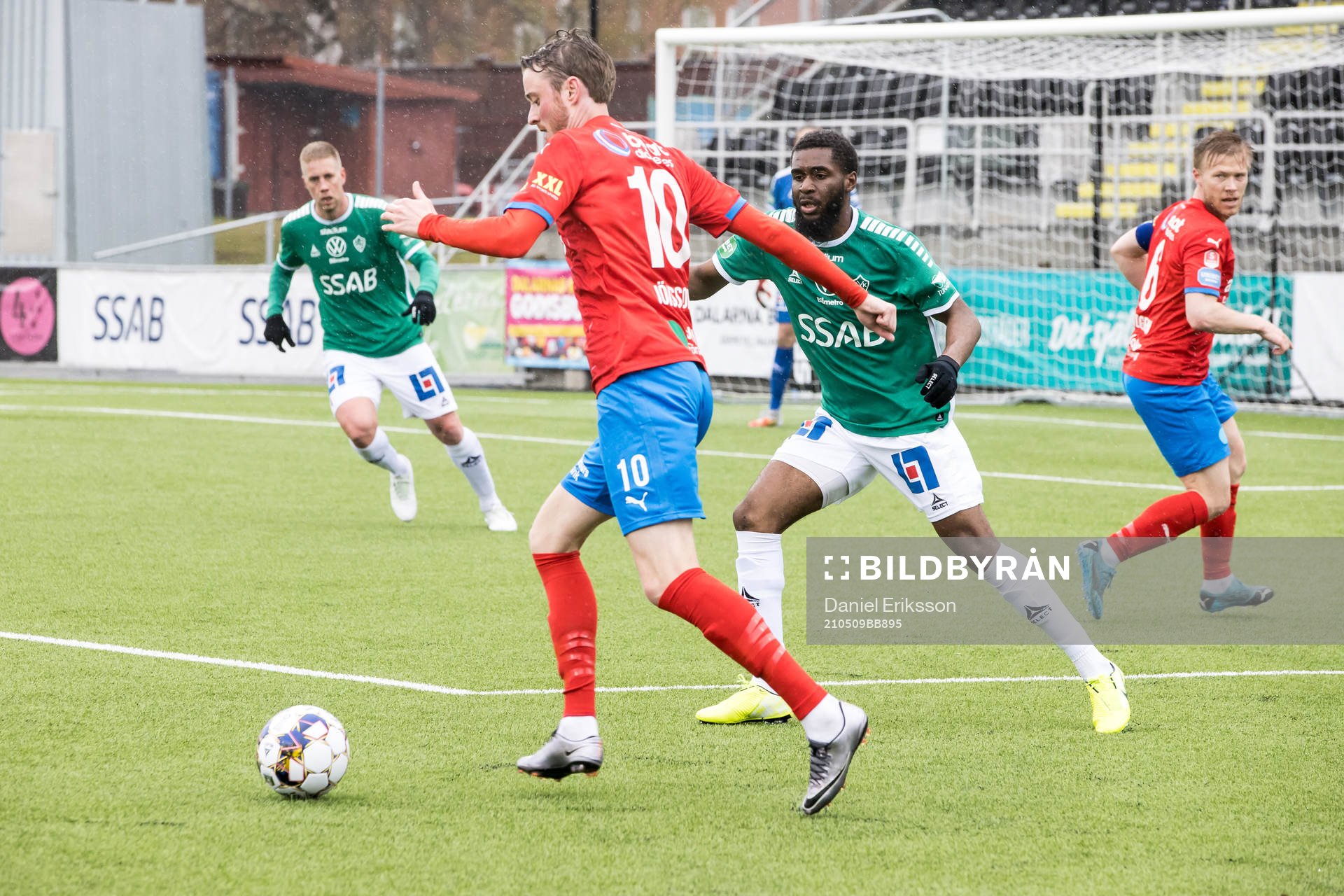 Brages Moses Makasi och Helsingborgs Rasmus Jönsson