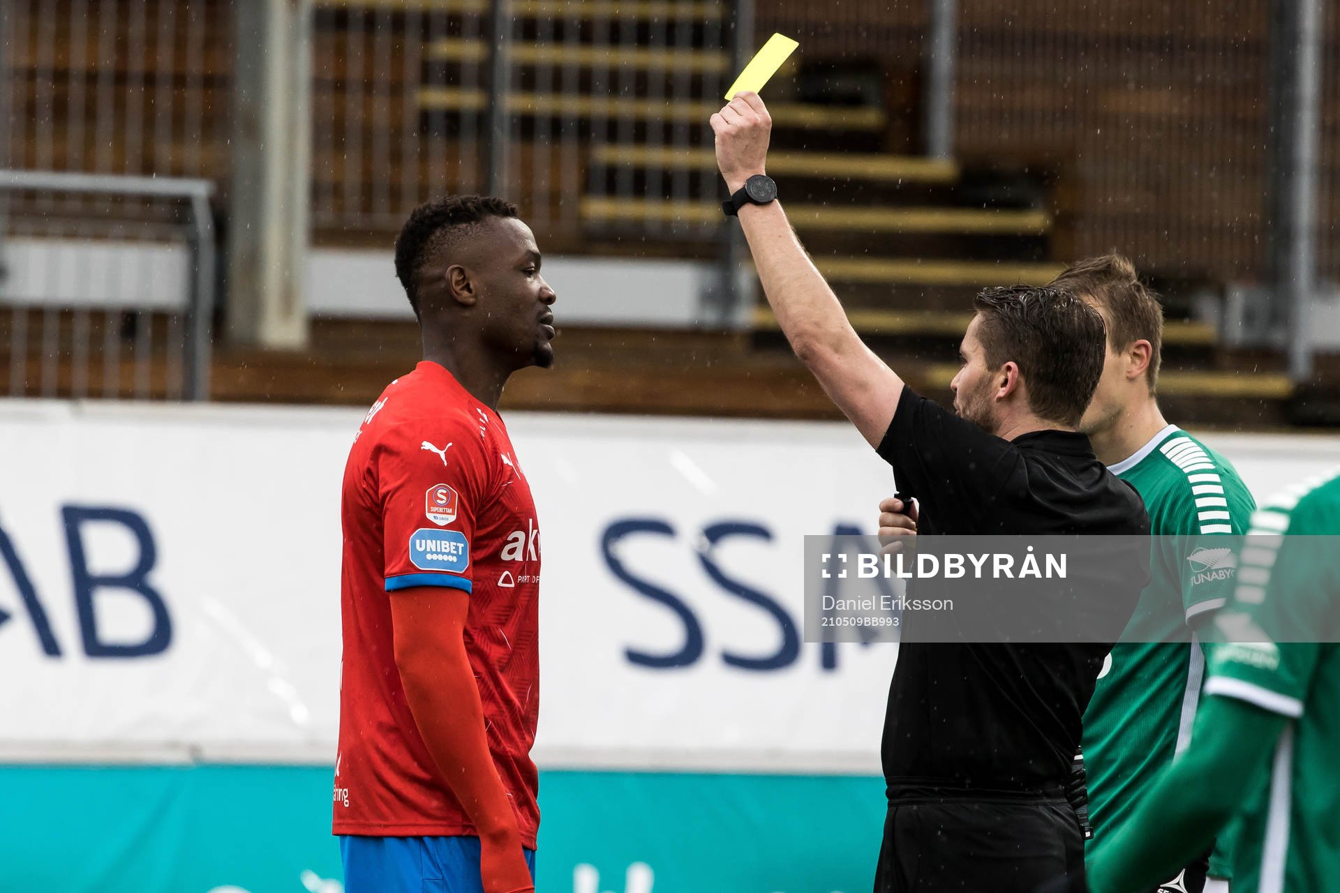 Helsingborgs Alhaji Gero får gult kort