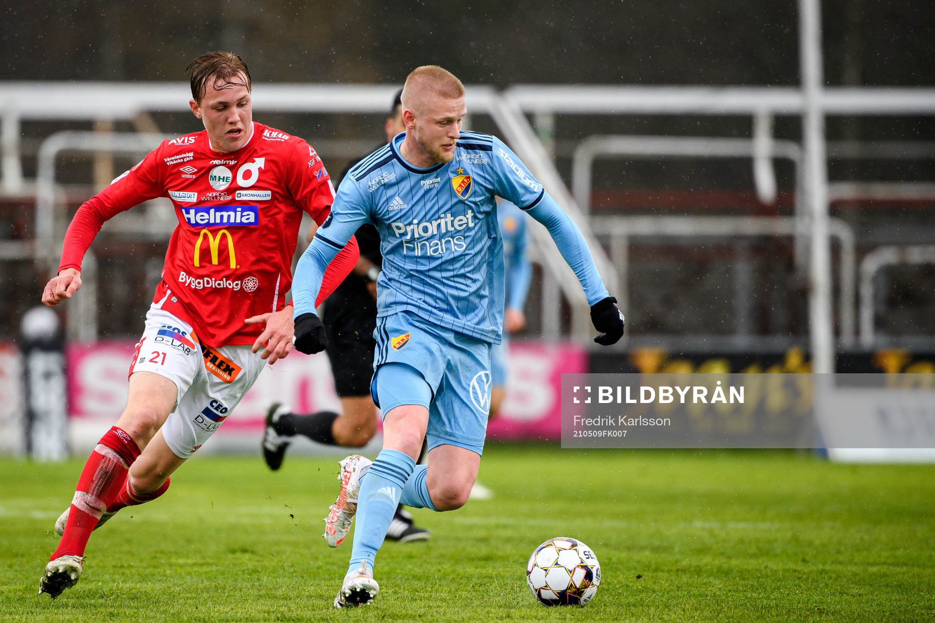 Degerfors Adam Carlén och Djurgårdens Kalle Holmberg