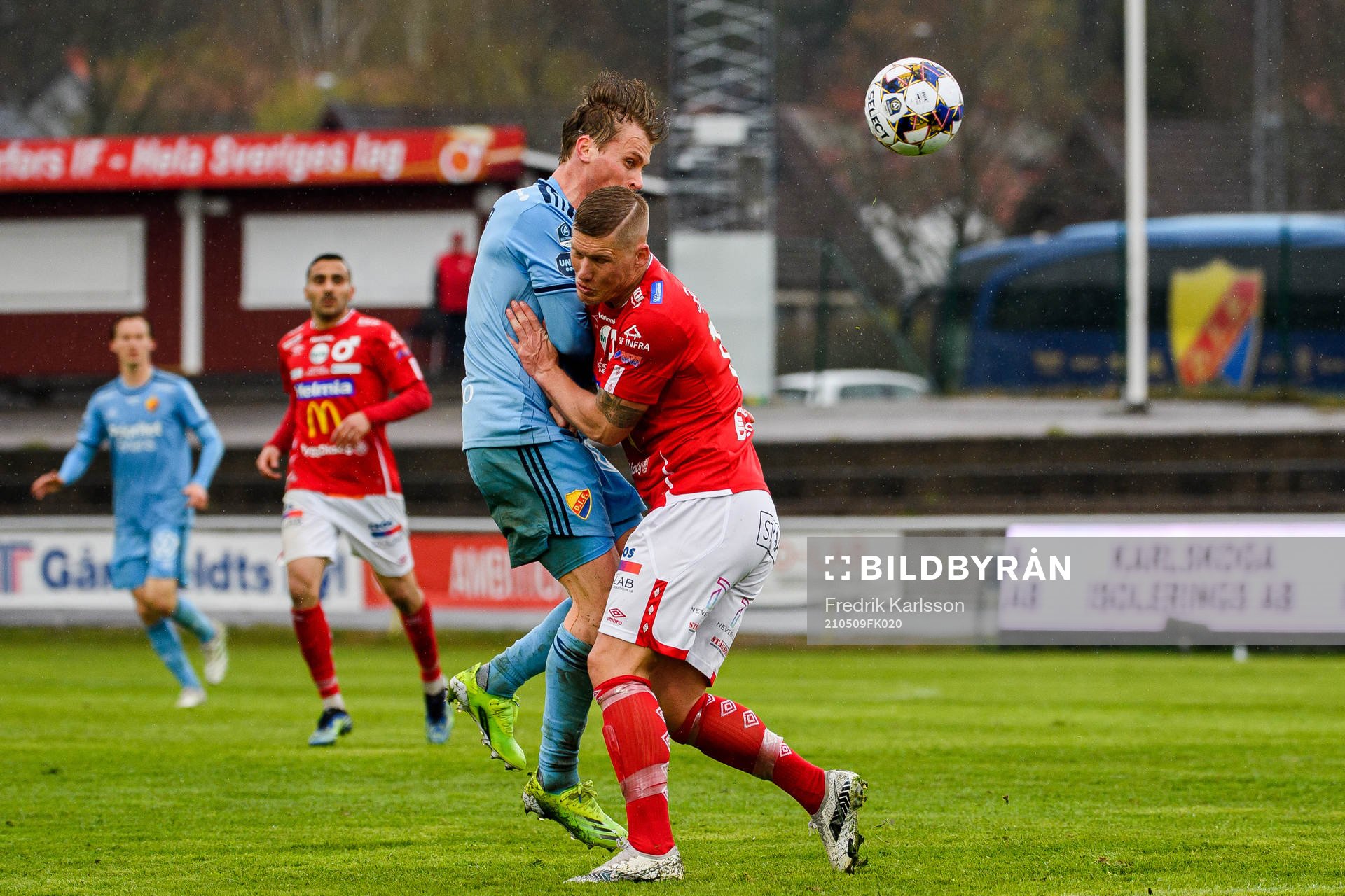 Degerfors Victor Edvardsen och Djurgårdens Rasmus Schüller