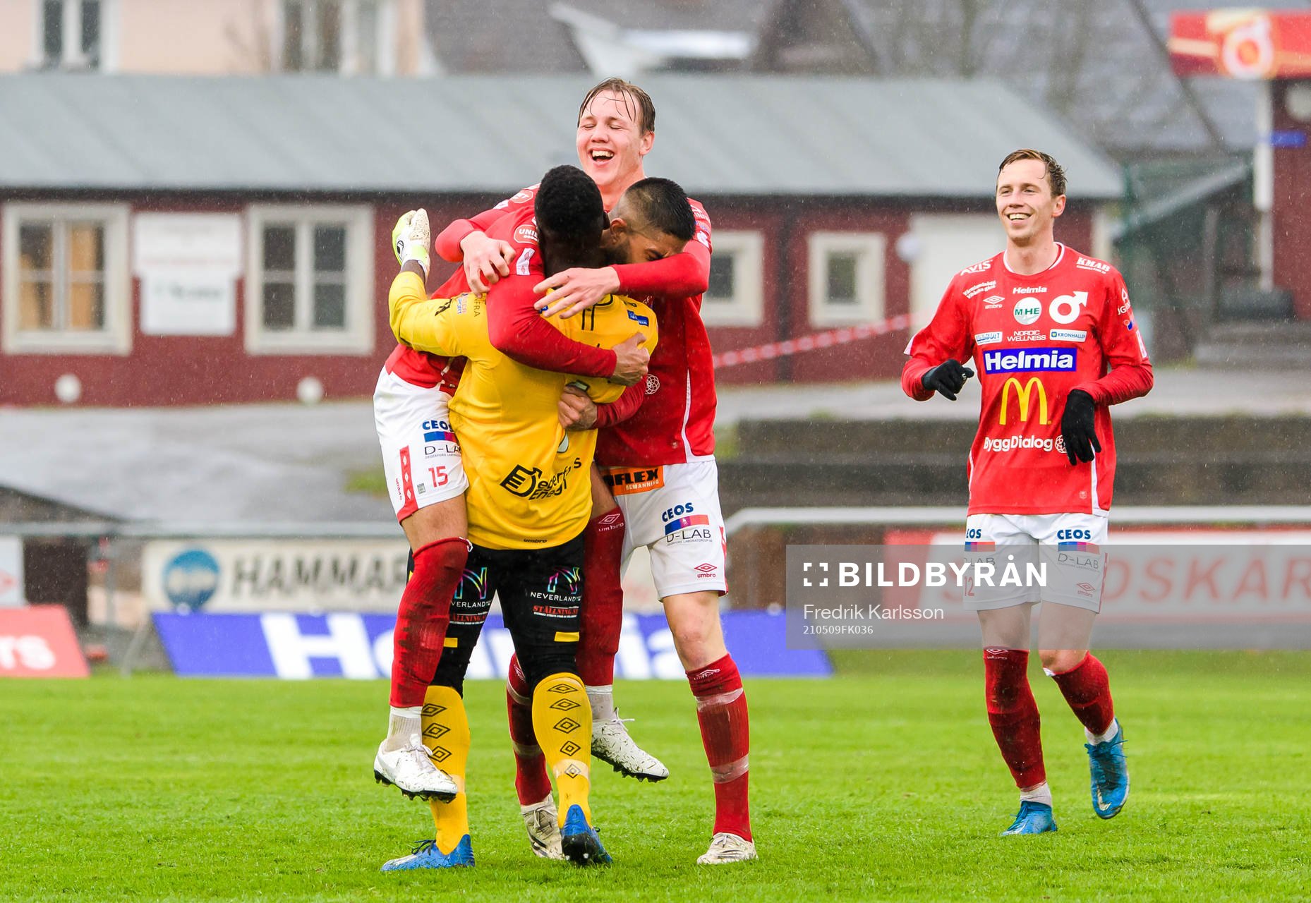 Degerfors Sean Sabetkar, målvakt Ismael Diawara och Adam