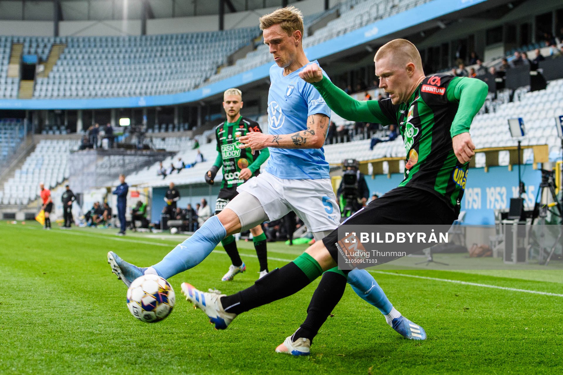 Malmö FFs Sören Rieks under fotbollsmatchen i Allsvenskan mellan Malmö FF och Varberg den 9 maj 2021 i Malmö. 