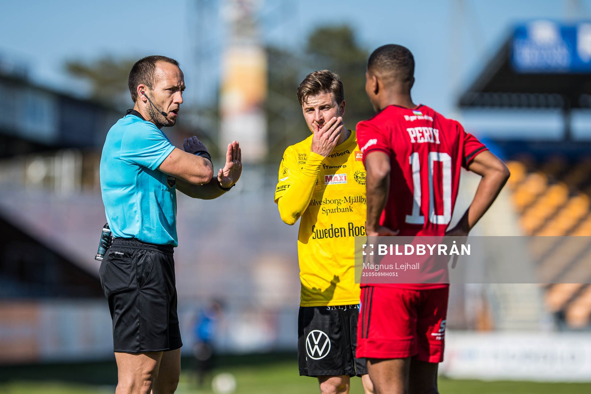Östersunds Östersunds Nebiyou Perry, Mjällbys Joel