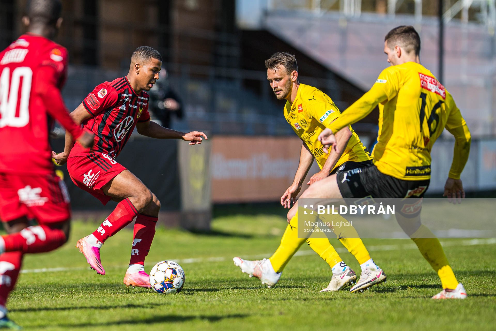 Östersunds Östersunds Nebiyou Perry och Mjällbys Max