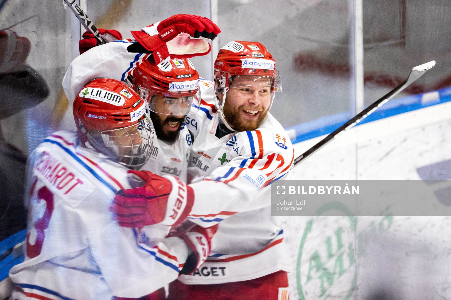 Timrås Jeremy Boyce-Rotevall jublar