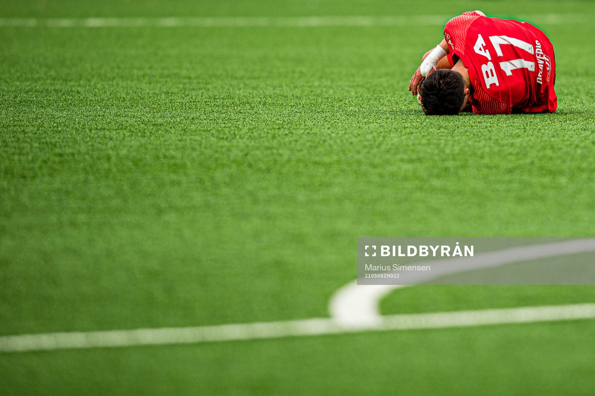 Filip Møller Delaveris of Brann in pain