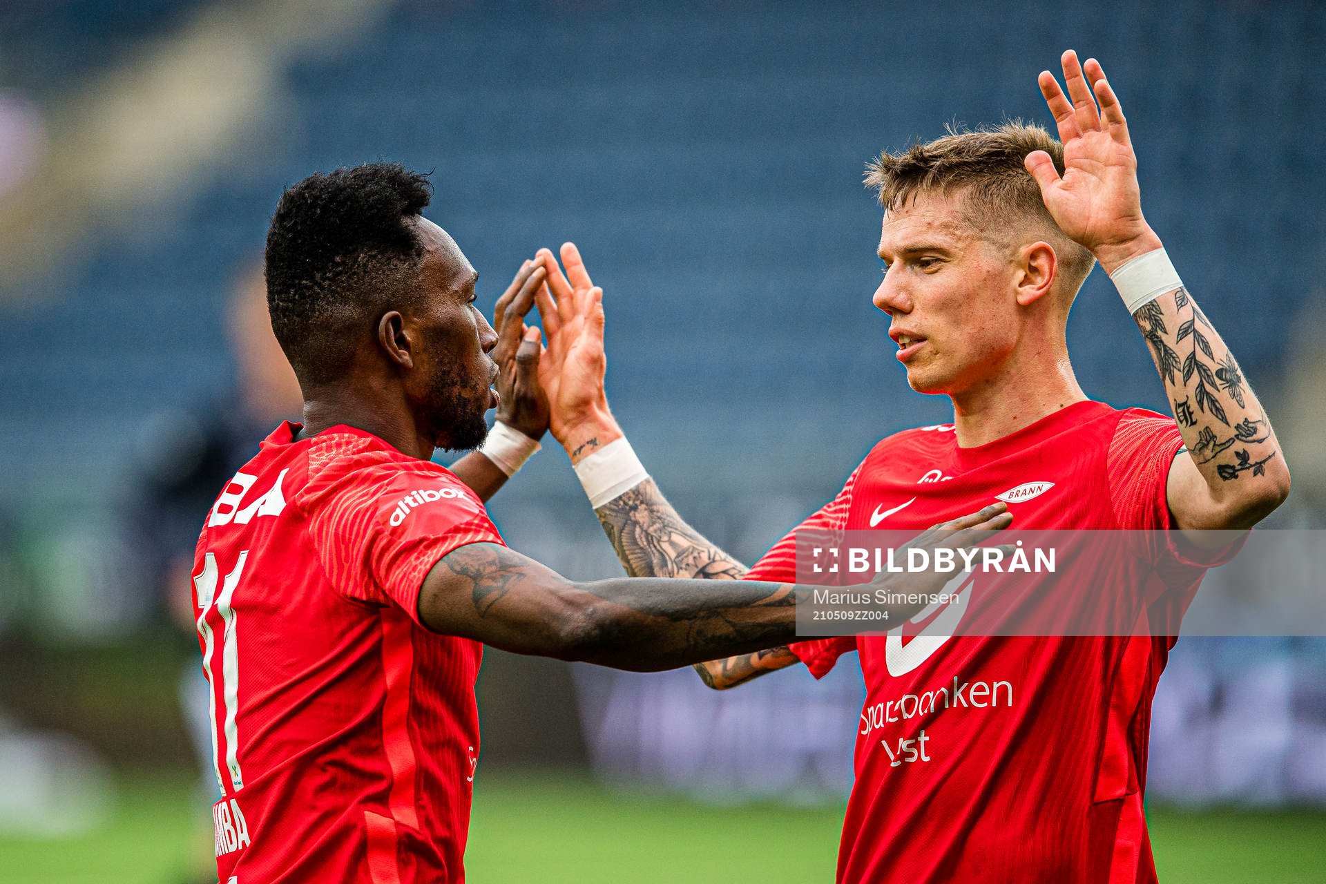 Karamoko Daouda Bamba of Brann celebrates with Robert