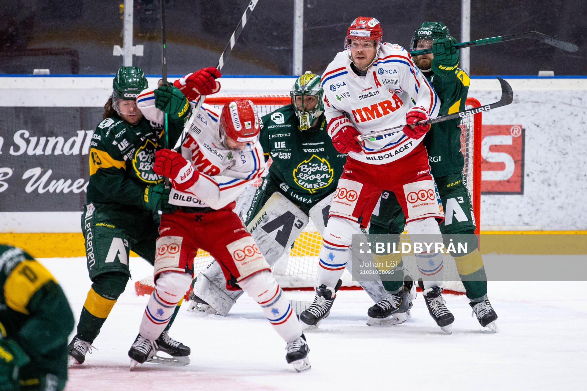 Timrås Morten Madsen och Björklövens Zach Palmquist