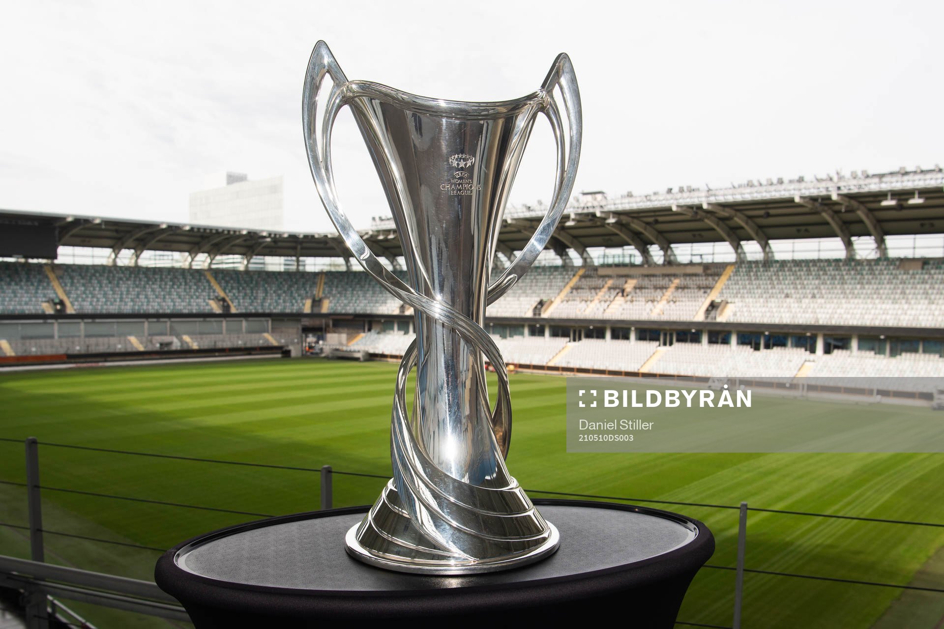 Pokalen inför damernas Champions League final den 10 maj 2021 i Göteborg. 