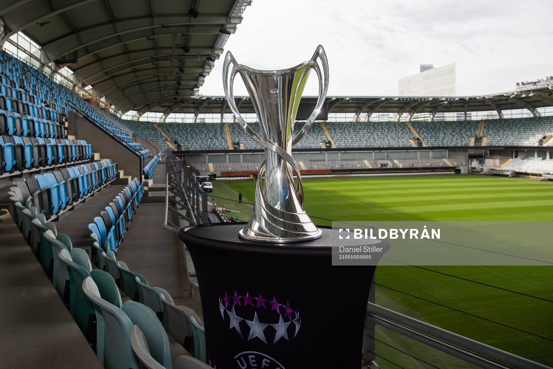 Pokalen inför damernas Champions League final den 10 maj 2021 i Göteborg. 