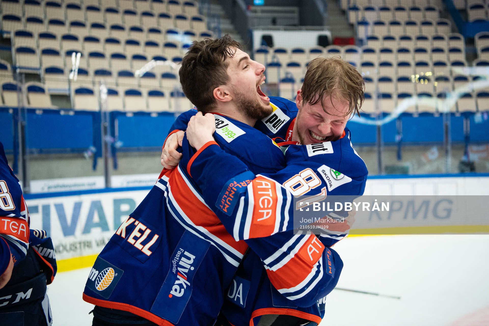 Växjös Fredrik Karlström jublar