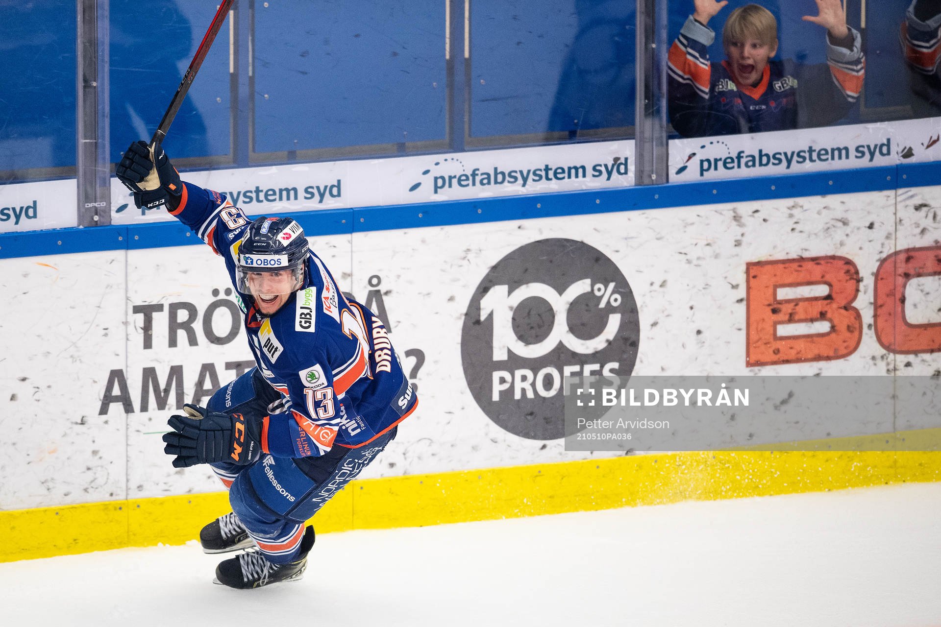 Växjös Jack Drury jublar