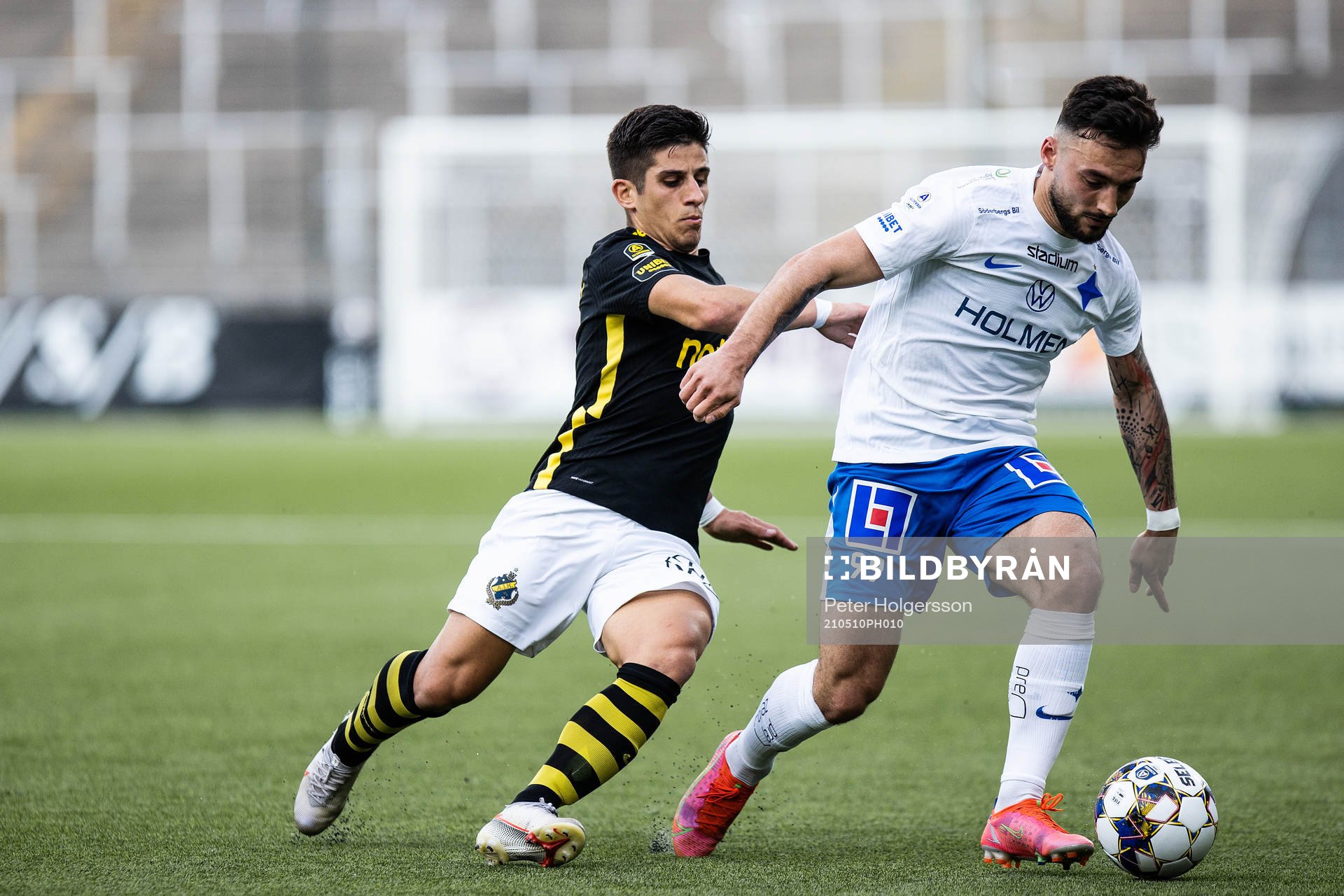 s Nicolas Stefanelli och IFK Norrköpings Sead Haksabanovic