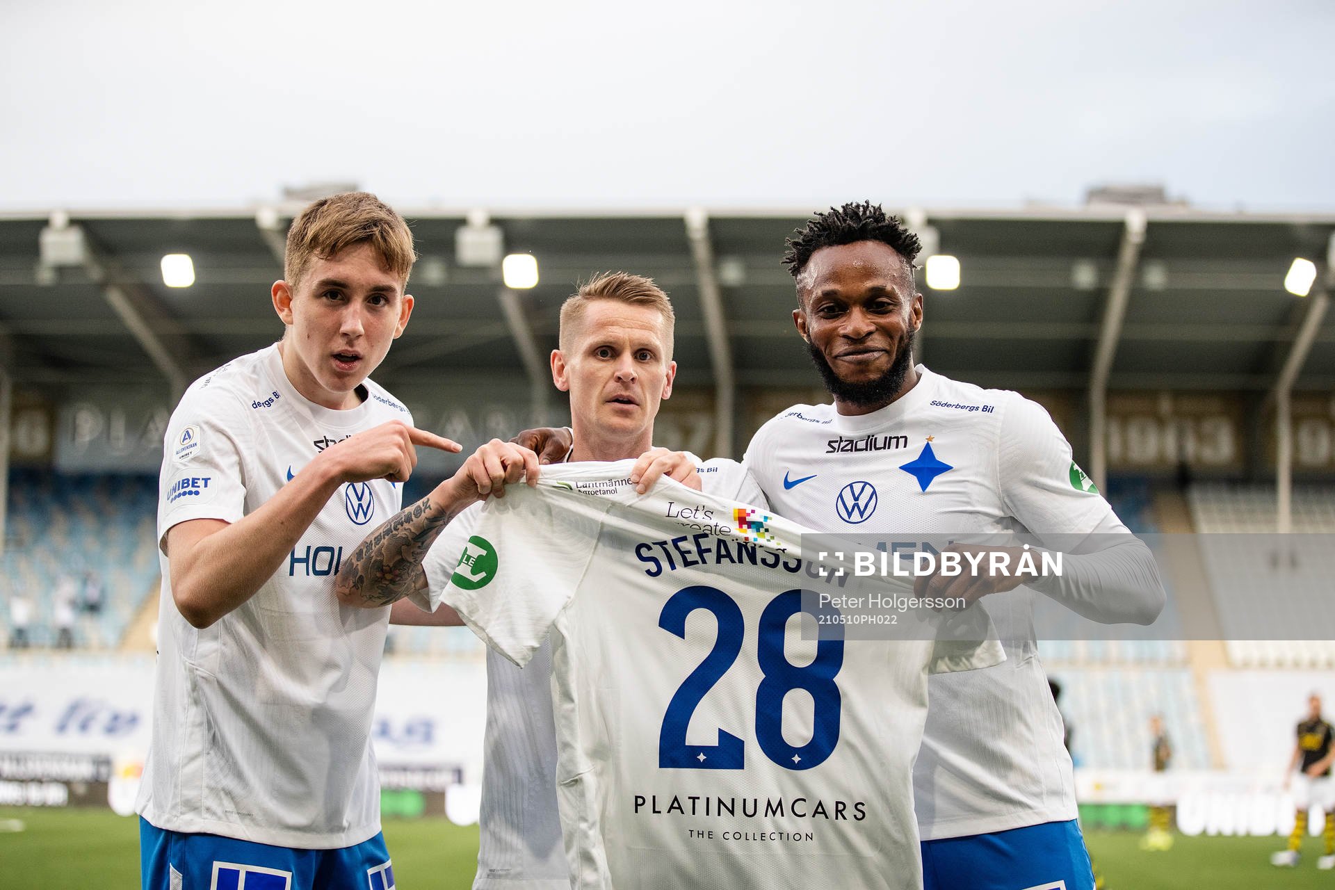 IFK Norrköpings Isak Bergmann Johannesson, Ari Skúlason