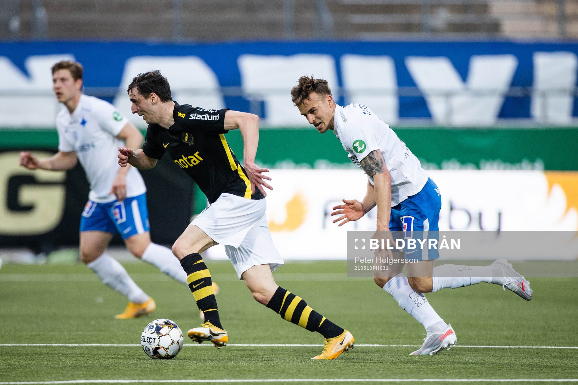 s Jetmir Haliti och IFK Norrköpings Henrik Castegren