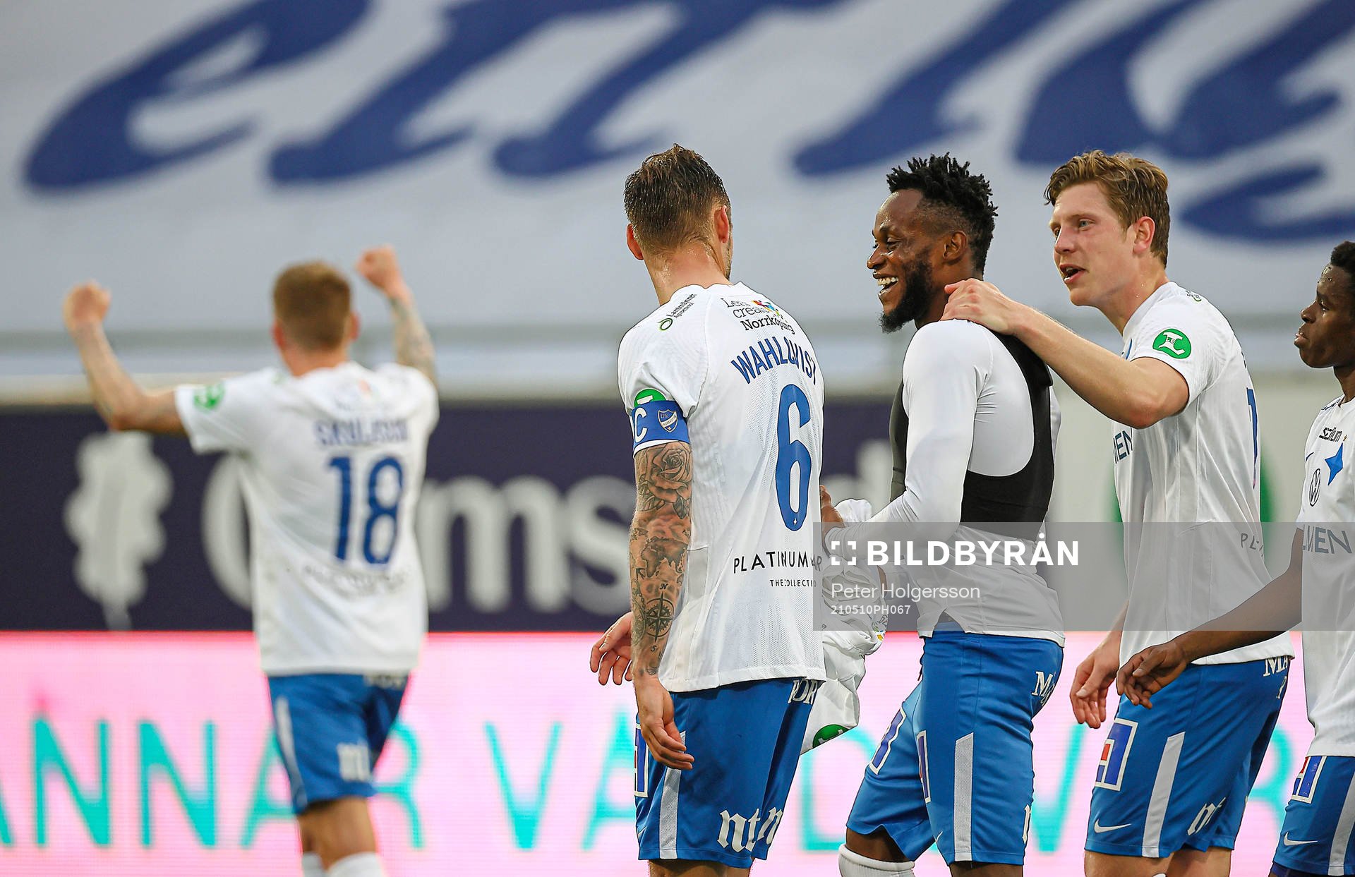 IFK Norrköpings Samuel Adegbenro och Alexander Fransson