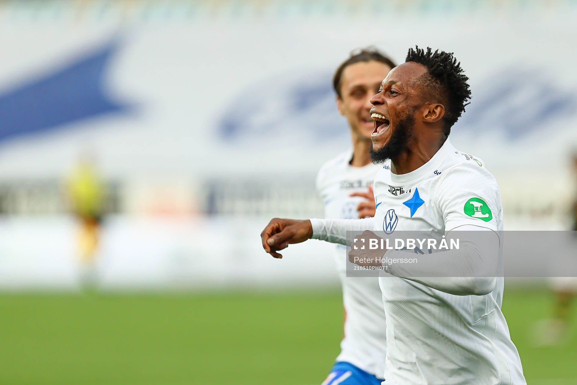 IFK Norrköpings Samuel Adegbenro jublar efter mål 1-0 under fotbollsmatchen i Allsvenskan mellan IFK Norrköping och AIK den 10 maj 2021 i Norrköping.
