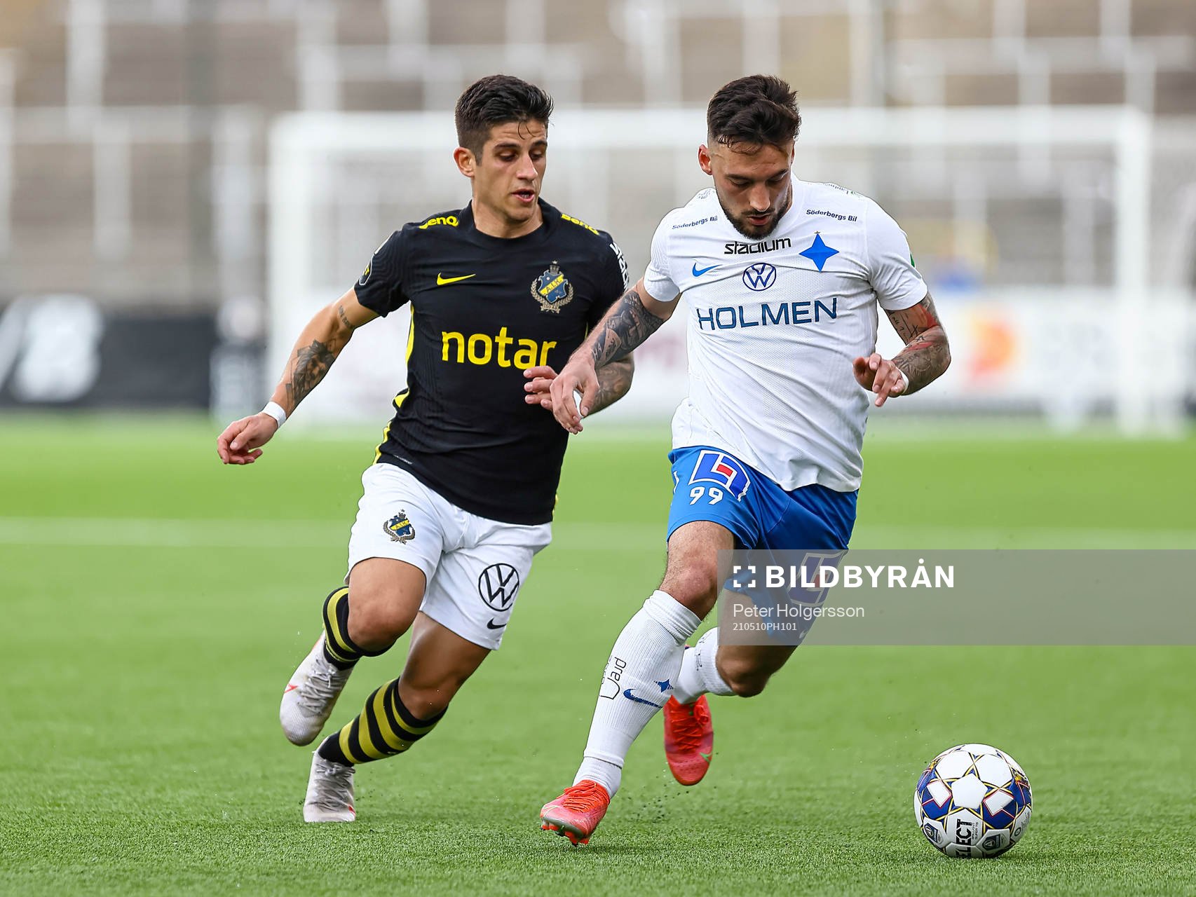 s Nicolas Stefanelli och IFK Norrköpings Sead Haksabanovic