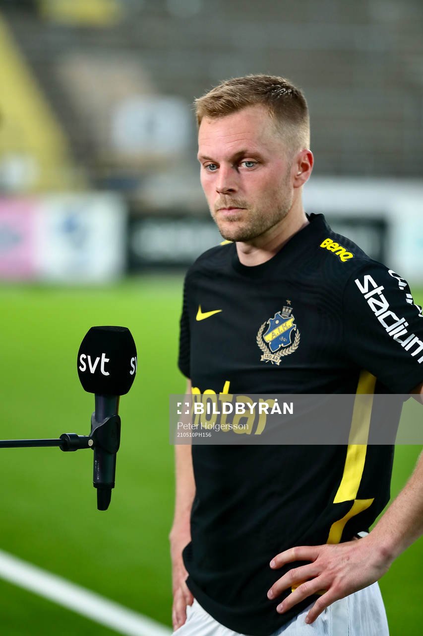 s Sebastian Larsson deppar och