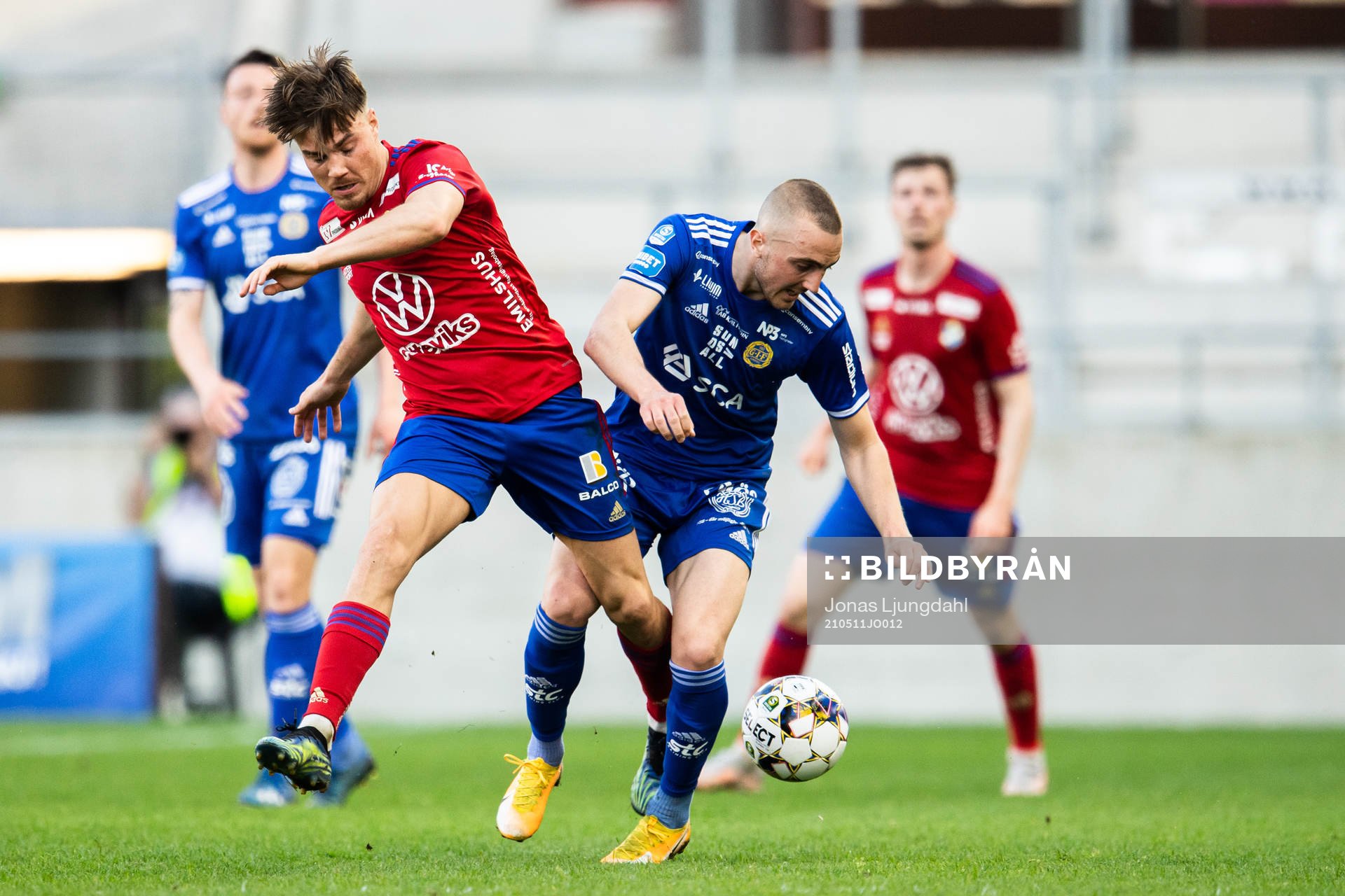 Östers Tatu Varmanen och Sundsvalls Dennis Olsson
