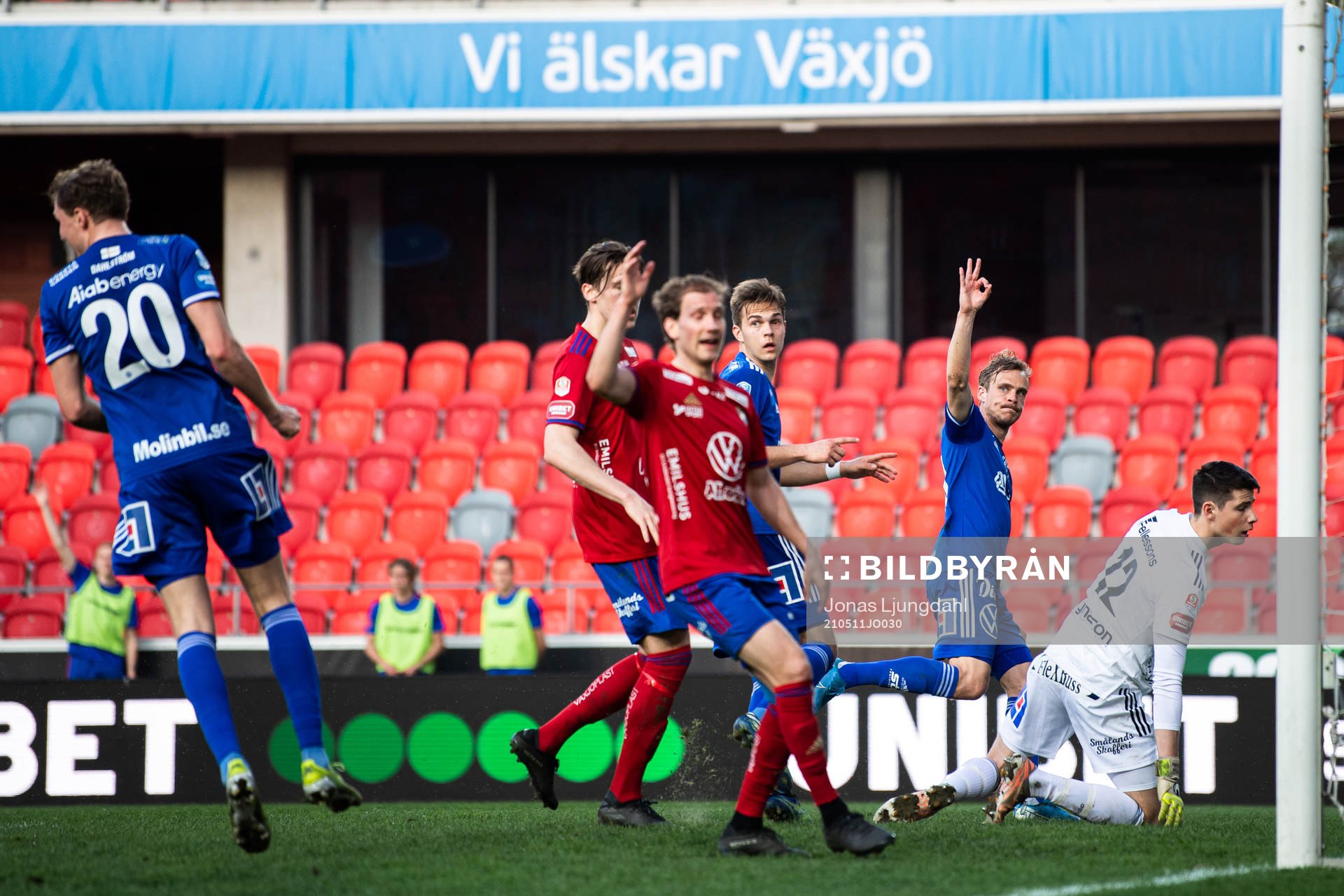 Sundsvalls Pontus Engblom jublar