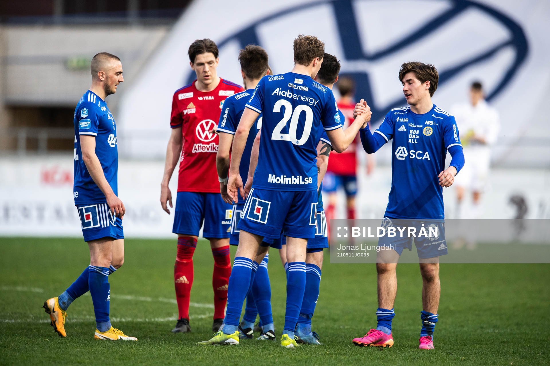 Sundsvalls Niklas Dalhström och Johan Bengtsson jublar