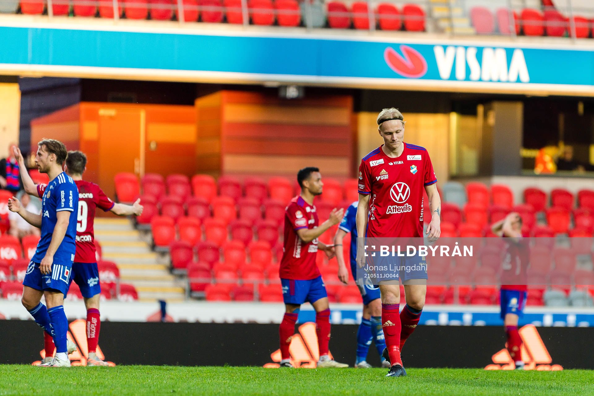 Östers Filip Örnblom  deppar