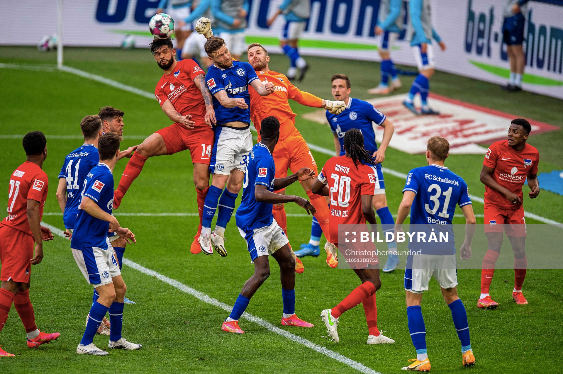 Fotboll, Bundesliga, Schalke 04 - Hertha Berlin v.l.