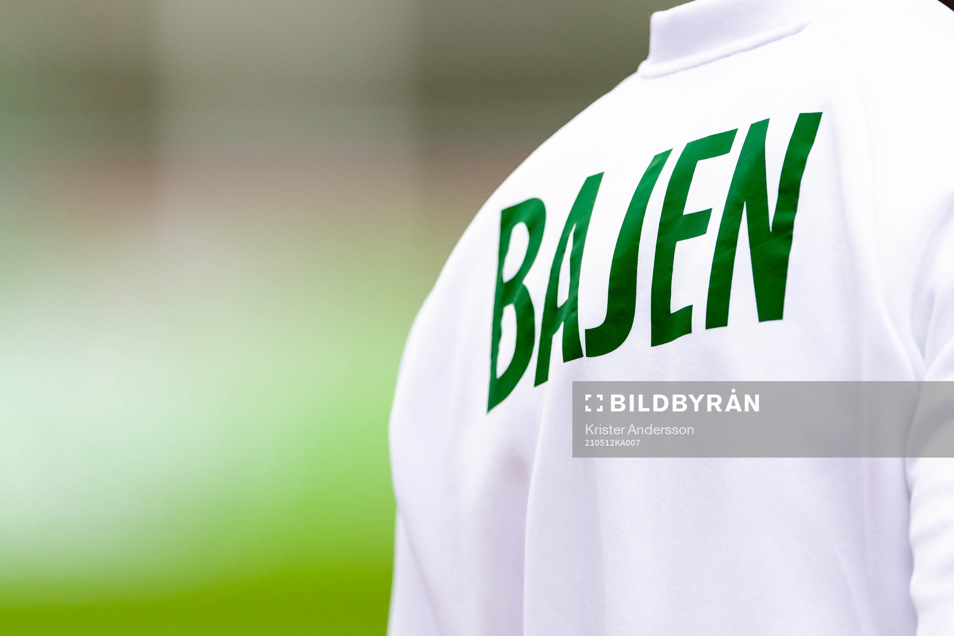 Tröja med Bajen före fotbollsmatchen i Allsvenskan mellan