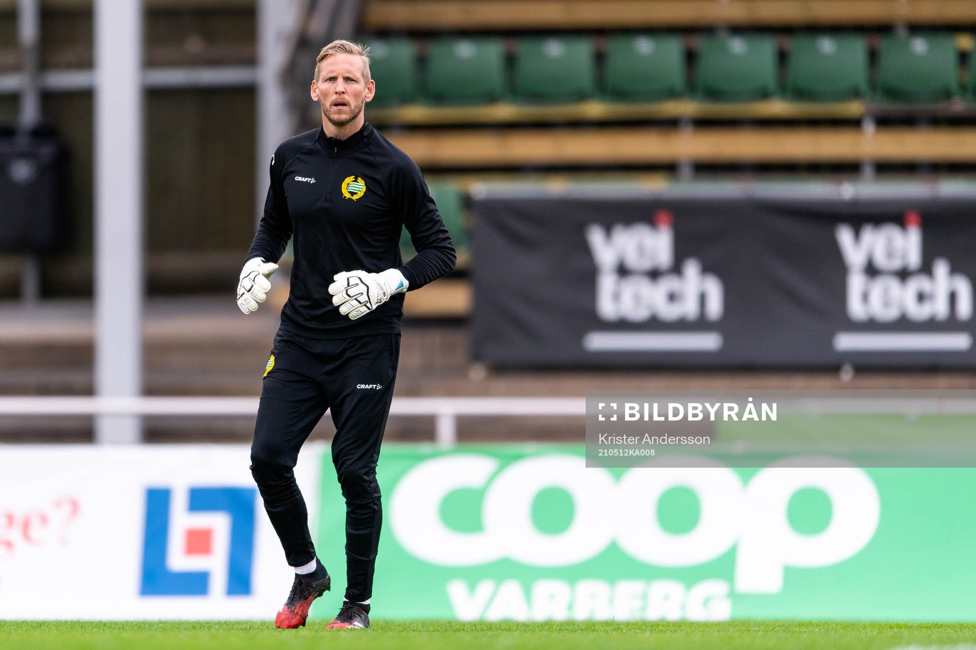 Hammarbys målvakt David Ousted före fotbollsmatchen i