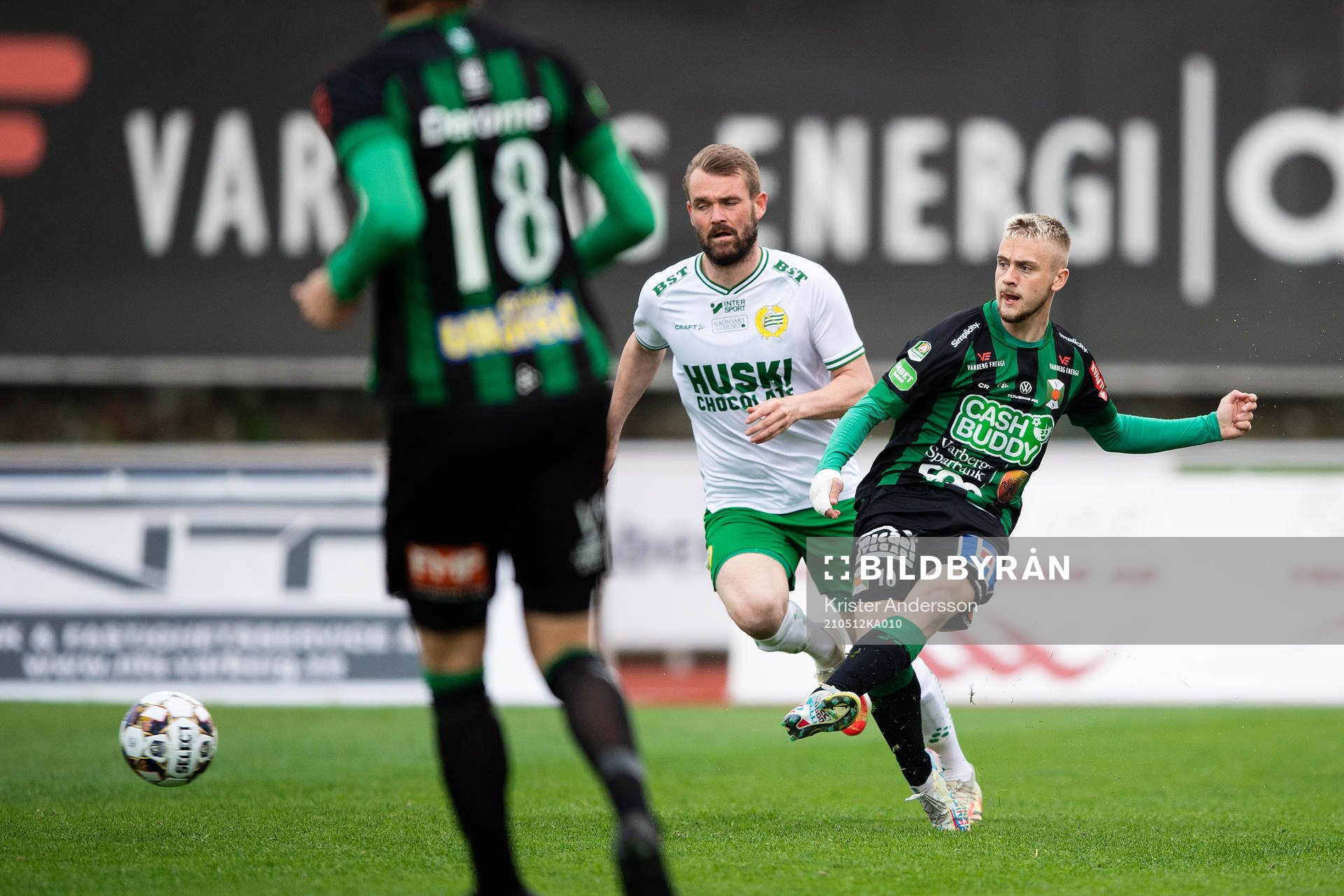 Varbergs Albin Mörfelt och Hammarbys Mads Fenger Nielsen
