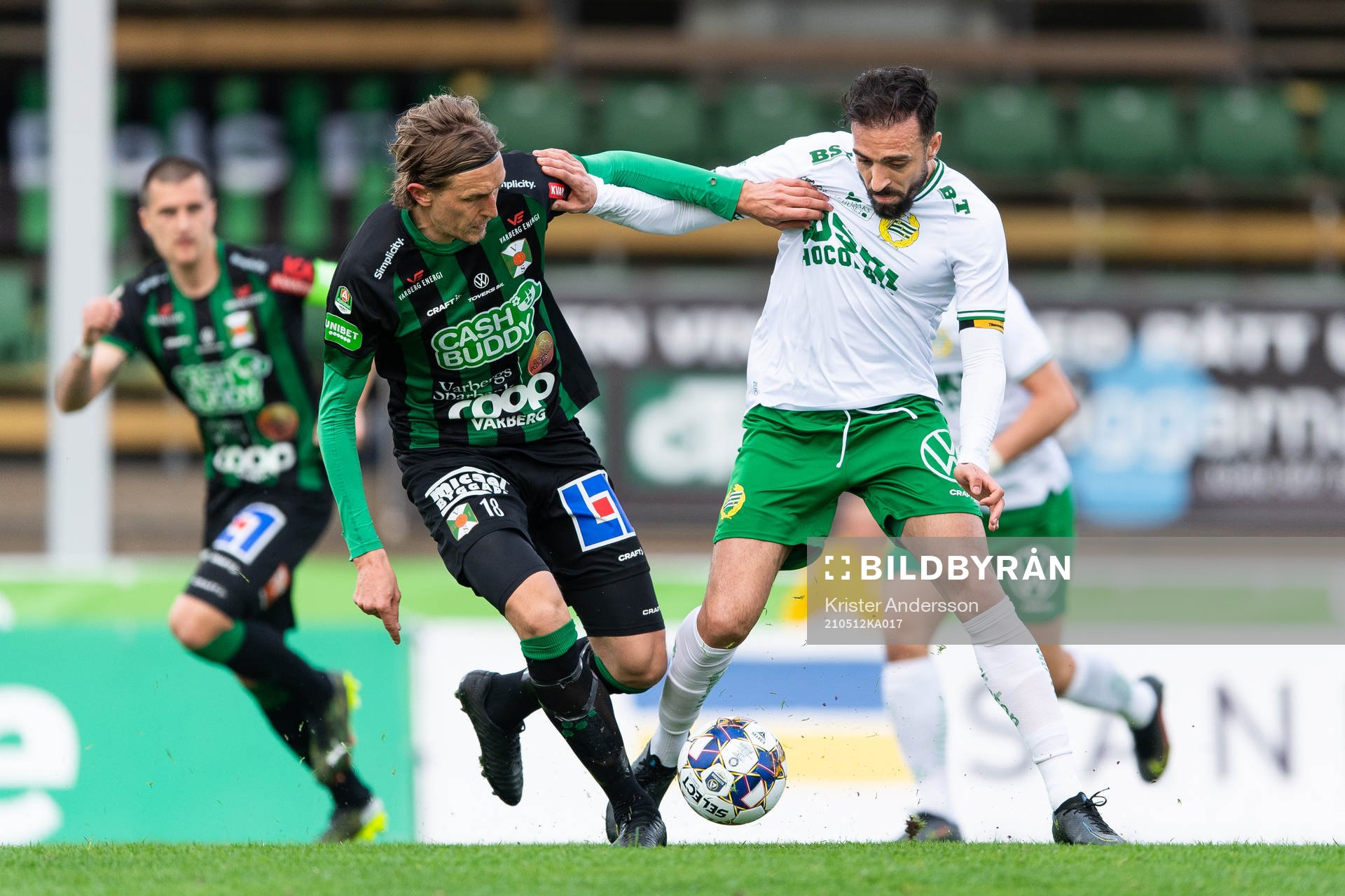 Varbergs Joakim Lindner och Hammarbys Abdul Khalili