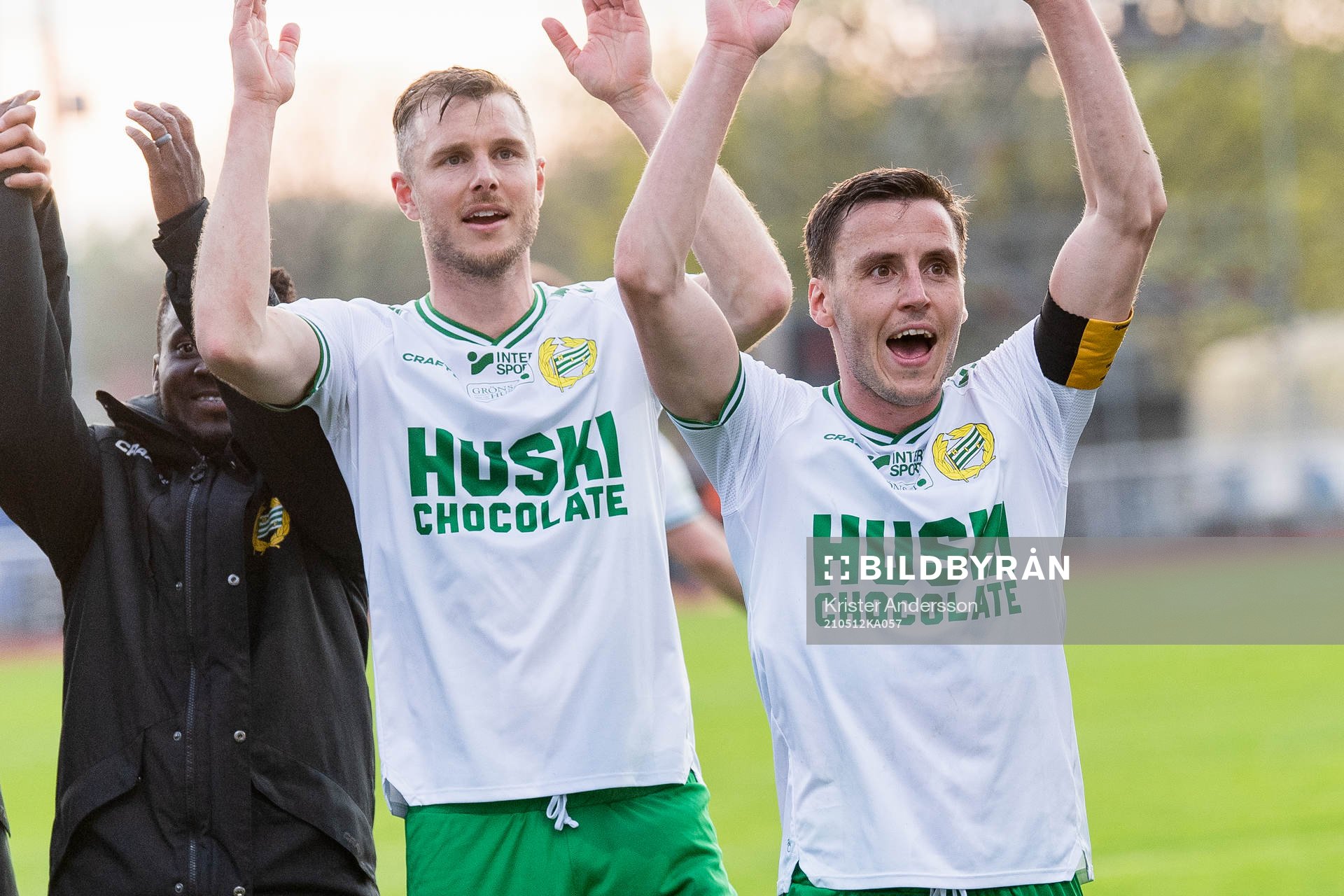 Hammarbys Richard Magyar och Jeppe Andersen jublar