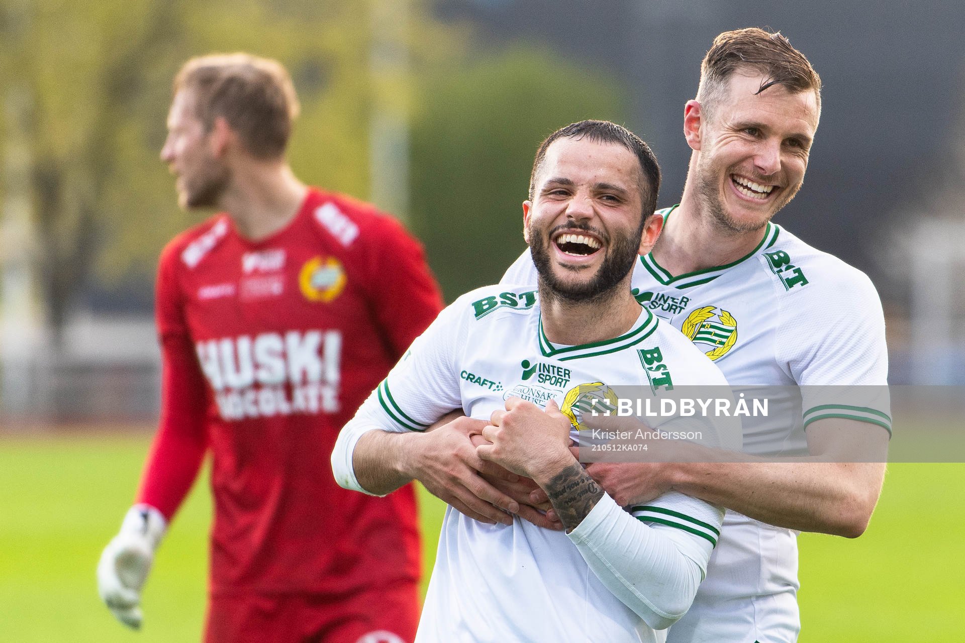 Hammarbys Mohanad Jeahze och Richard Magyar jublar