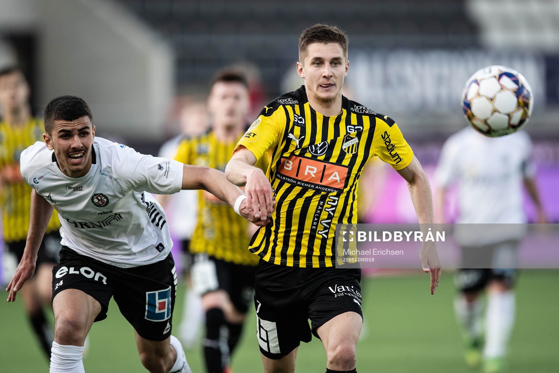 Örebros Hussein Ali och Häckens Leo Bengtsson