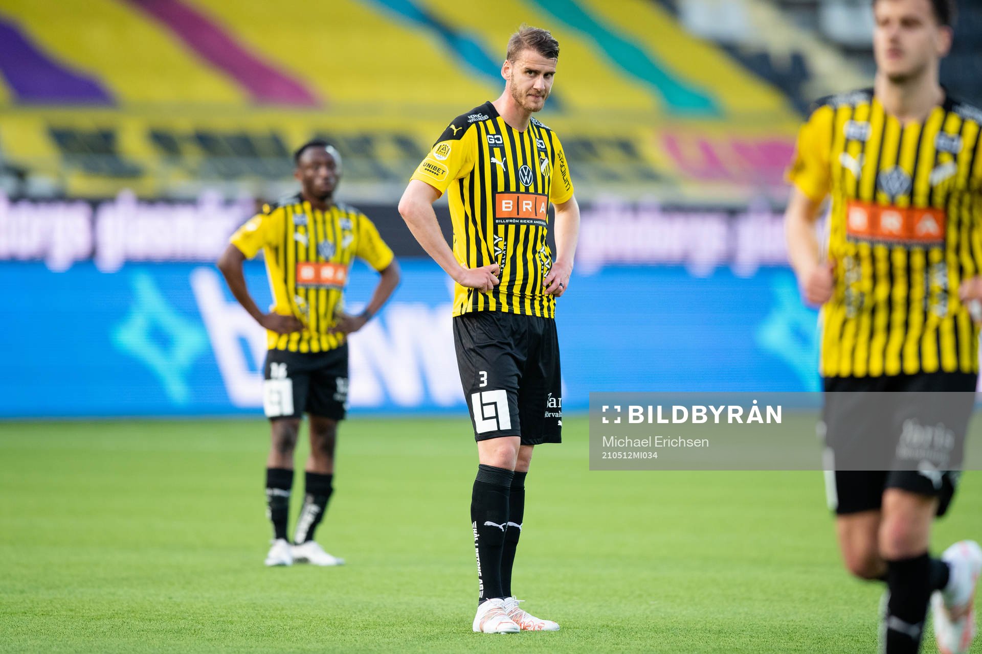Häckens Johan Hammar deppar i slutet av fotbollsmatchen i