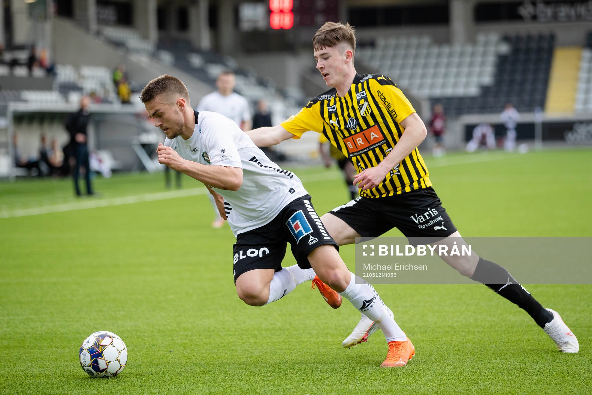 Örebros Benjamin Hjertstrand och Häckens Patrik Wålemark