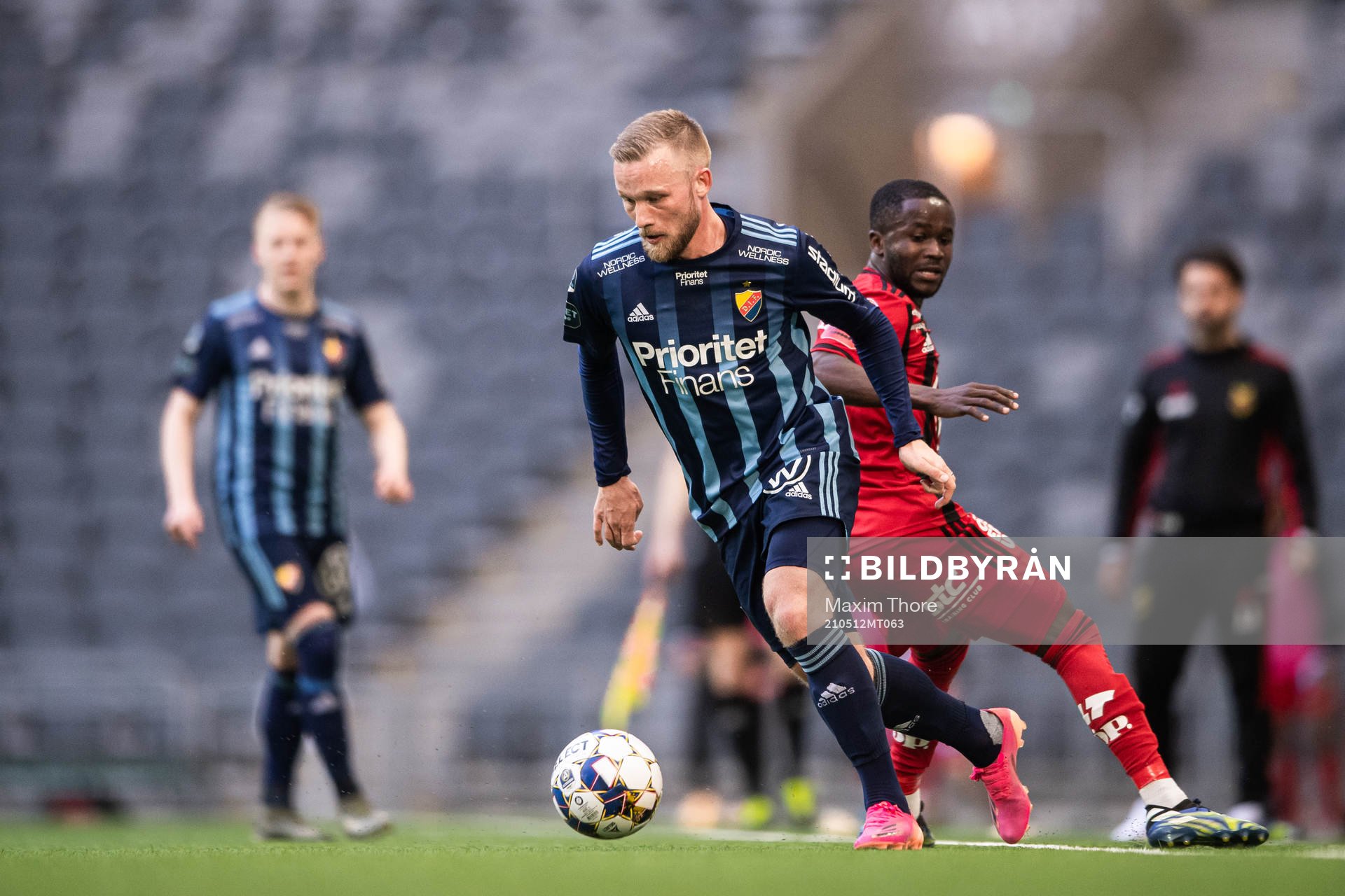 Djurgårdens Nicklas Bärkroth och Östersunds Frank Arhin