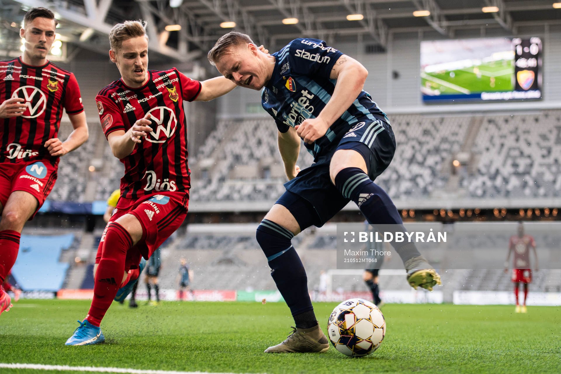 Östersunds Henrik Bellman och Djurgårdens Elliot Käck