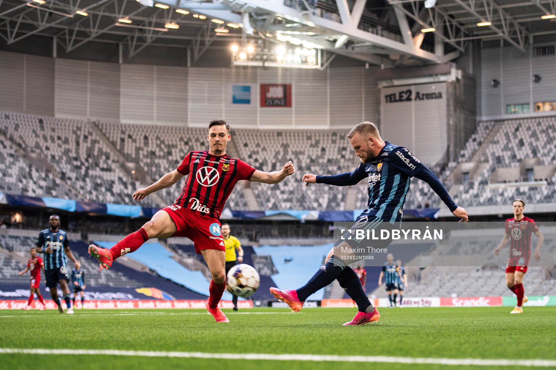 Östersunds Felix Hörberg och Djurgårdens Nicklas